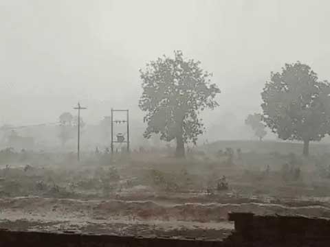 सरगुजा-बिलासपुर संभाग में आज बारिश का यलो अलर्ट: छत्तीसगढ़ के बांधों में सिर्फ 32% पानी; अब तक 110.2 मिलीमीटर बरसात हुई