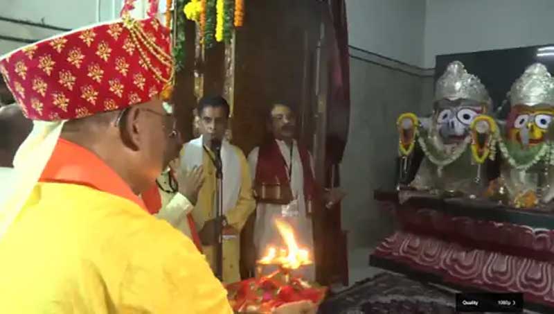 जगन्नाथ मंदिर में CM साय ने की छेरापहरा रस्म: रायपुर के मंदिर में कलश लेकर चले सांसद बृजमोहन; श्रद्धालुओं का उमड़ा सैलाब