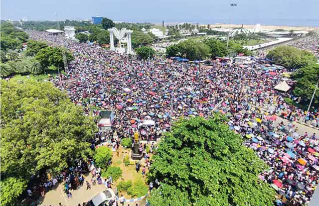 चेन्नई एयर शो में 5 की मौत:मंत्री बोले- गर्मी से जान गई; विपक्ष बोला- लोग 10 किमी पैदल चले, पानी नहीं था