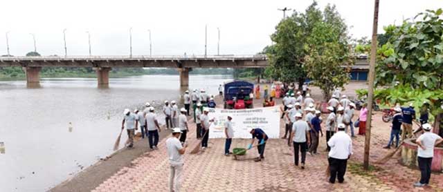 एसईसीएल में स्वच्छ भारत दिवस के साथ स्वच्छता ही सेवा अभियान का समापन, अभियान के दौरान 90 मीट्रिक टन से अधिक कचरा एकत्रित कर निपटान किया गया, “एक पेड़ मां के नाम” के तहत 4000 से अधिक पौधे लगाए गए