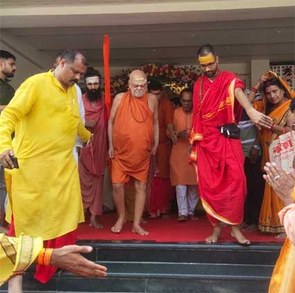 नवरात्रि में श्रद्धा भक्ति और शुद्धता भाव के साथ जीवन को संवारने का प्रयास करना चाहिए- स्वामी निश्चलानंद सरस्वती महाराज