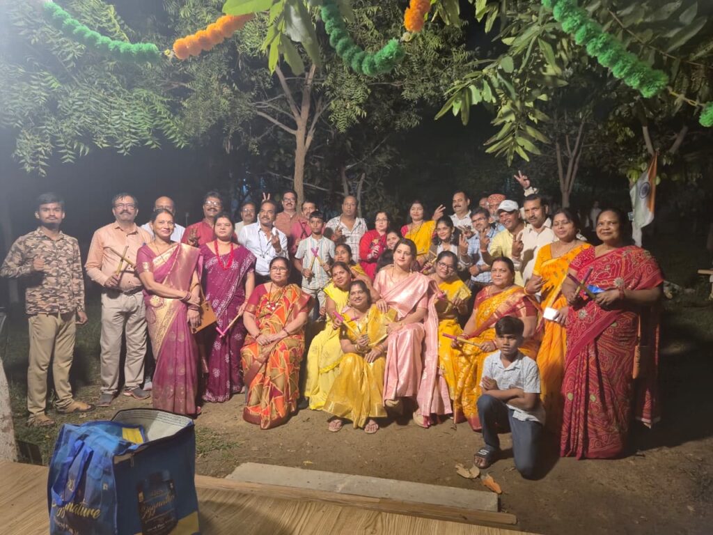 ff8e8253-a2b4-495d-ac03-ef5e980b69e9