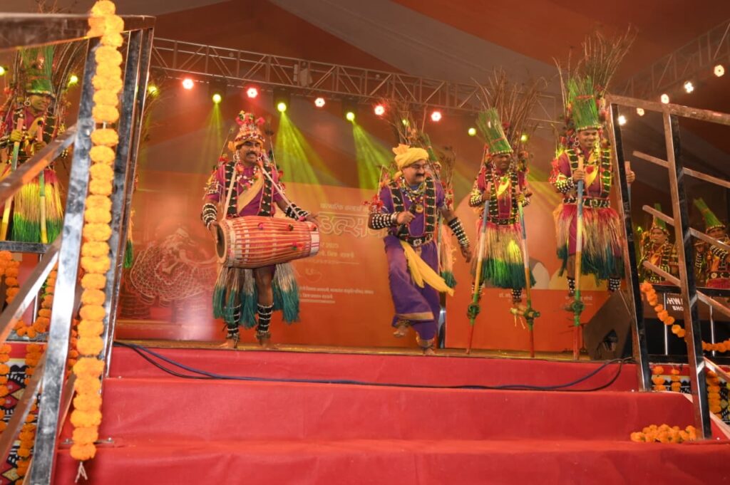 1937d30c-ee50-4a35-89ea-f481a1b27e98