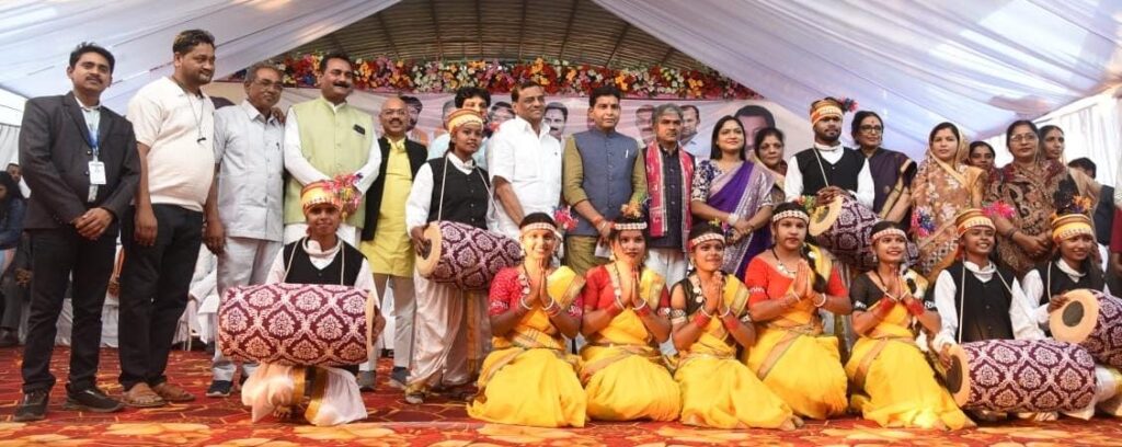 202e8147-e25e-4a1a-8e65-42f077ce3c9a