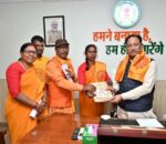 अखिल विश्व गायत्री परिवार के सदस्यों से मिले मुख्यमंत्री साय