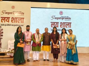 53ef689f-bf1c-497e-8bdc-bd40a04fb5f6