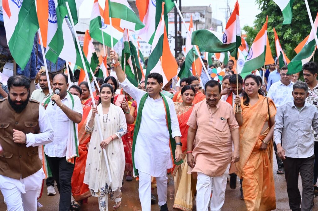 06f5b545-94b7-4609-ad0d-da6e59d36d7d