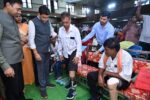 बलौदाबाजार में राजस्व मंत्री टंक राम वर्मा ने दिव्यांगजनों को बांटे सहायक उपकरण
